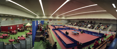 77215 Afbeelding van een wedstrijd in de halve-finale van de Nederlandse Kampioenschappen dames-tafeltennis in sporthal ...